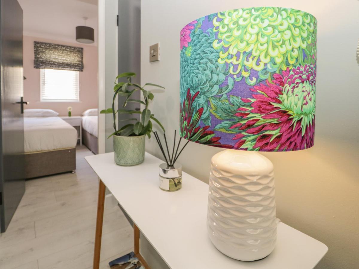 Newlands Apartment วินเดอร์เมียร์ ภายนอก รูปภาพ
