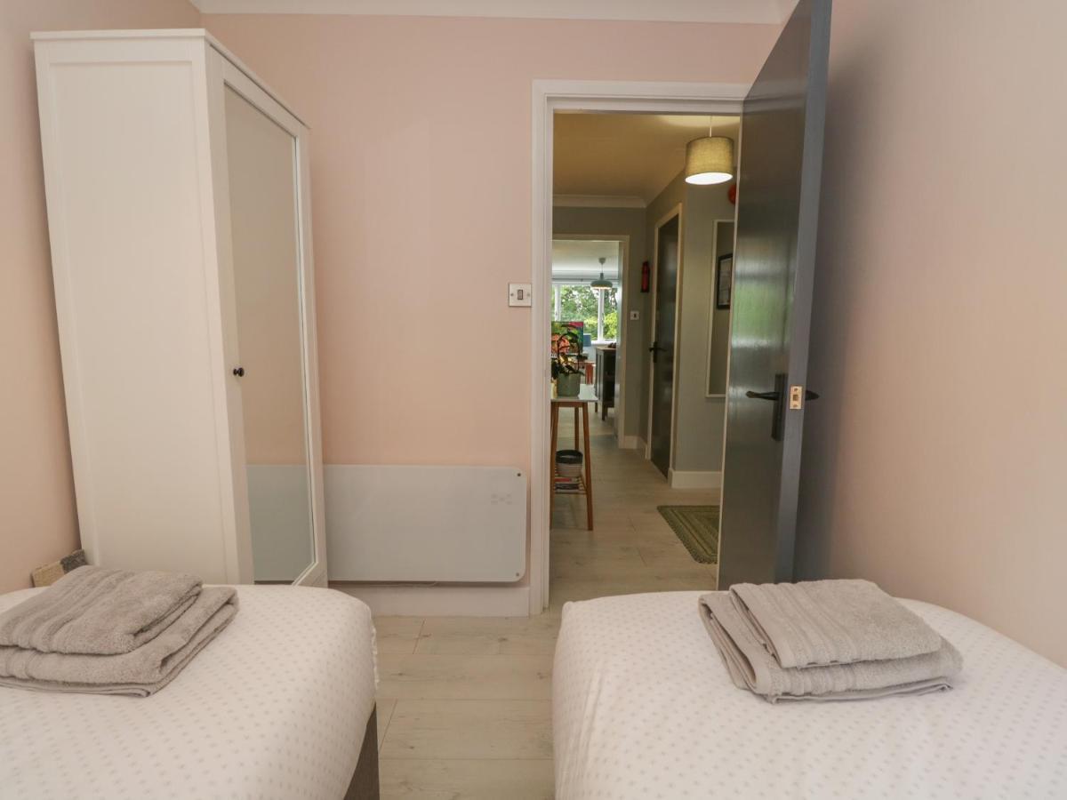 Newlands Apartment วินเดอร์เมียร์ ภายนอก รูปภาพ